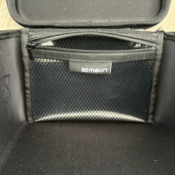 LIKE NEW Melin Travel Hat Case - used once - Picture 3 of 5